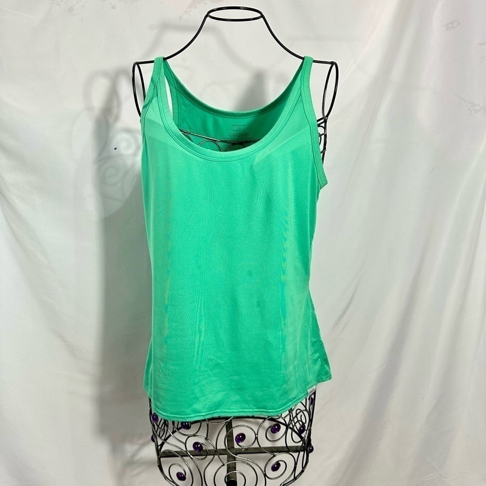 Patagonia green strappy tank top size M